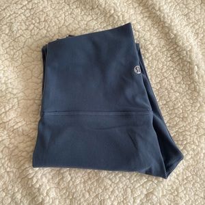 Lululemon Code Blue Align pant 25” size 4